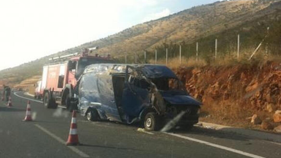 Έχασε τον έλεγχο του βαν στην Εγνατία Οδό