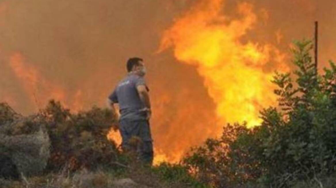 Υπό μερικό έλεγχο η πυρκαγιά στη Ρόδο