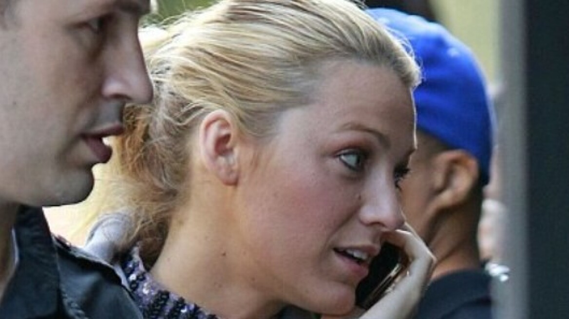 H Blake Lively ξαναγίνεται… Gossip Girl