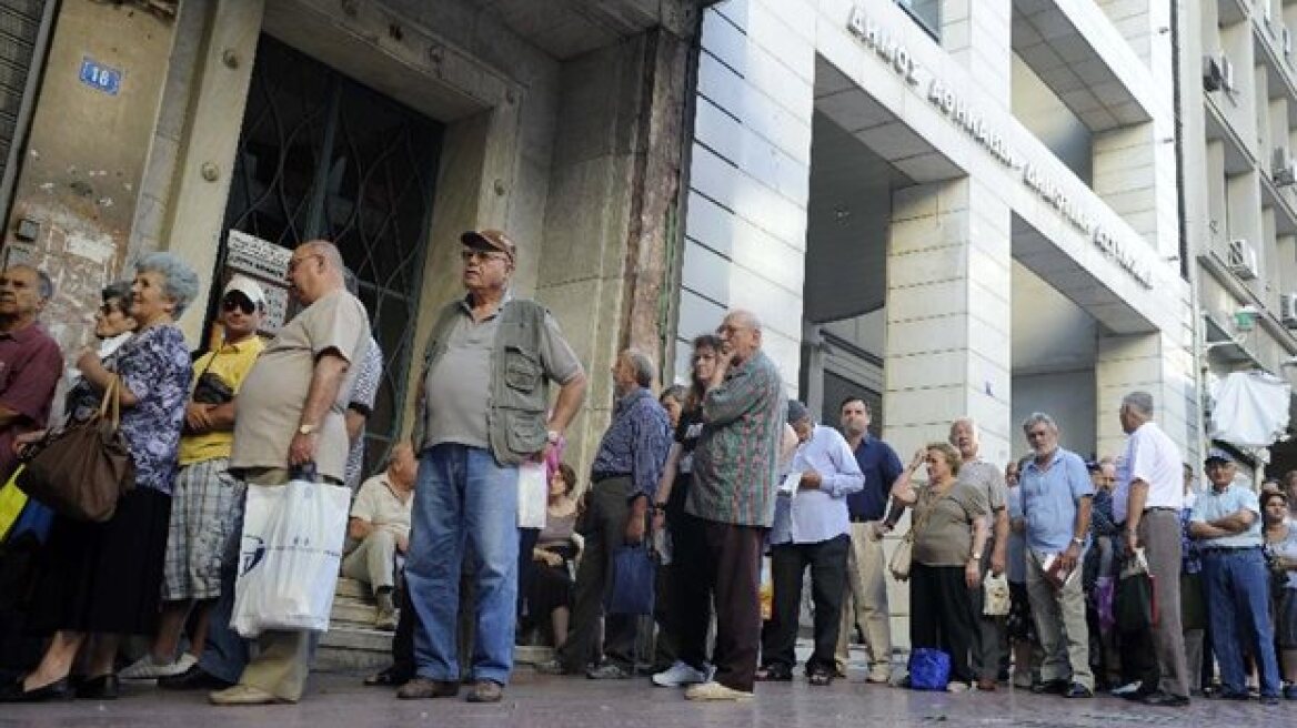 Σταϊκούρας: Με σειρά προτεραιότητας η χορήγηση των συντάξεων