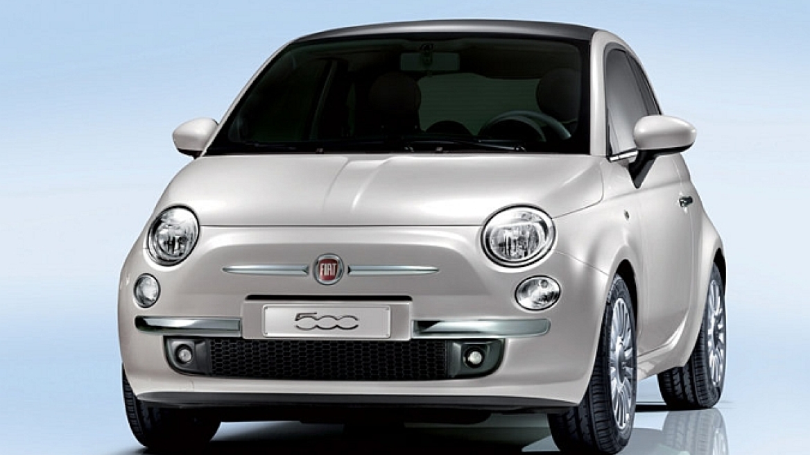 Στην πρίζα το 500ράκι της Fiat