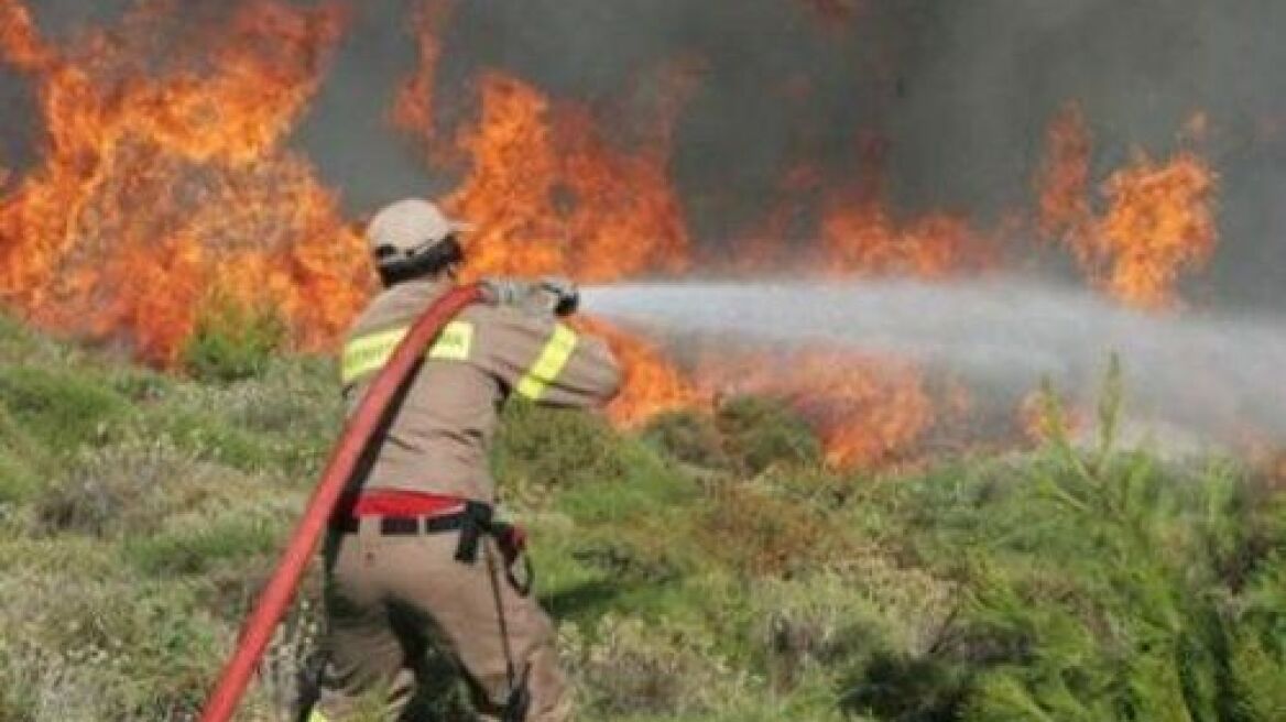 Σε εξέλιξη πυρκαγιά στο Ρέθυμνο