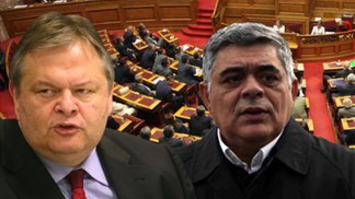 Rough clash between Venizelos and Michaloliakos