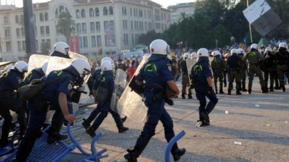 Ποινικές διώξεις σε βάρος οκτώ συλληφθέντων για τα χθεσινά επεισόδια