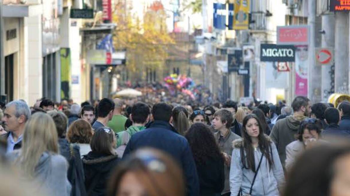 Εξι Κυριακές το χρόνο ανοιχτά καταστήματα και τέσσερις περίοδοι εκπτώσεων