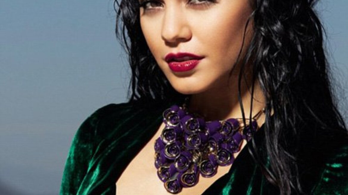 Εξώφυλλο στο «Harper’s Bazaar» η Vanessa Hudgens