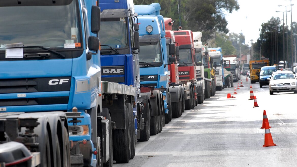 Ανέστειλαν την απεργία οι ιδιοκτήτες φορτηγών