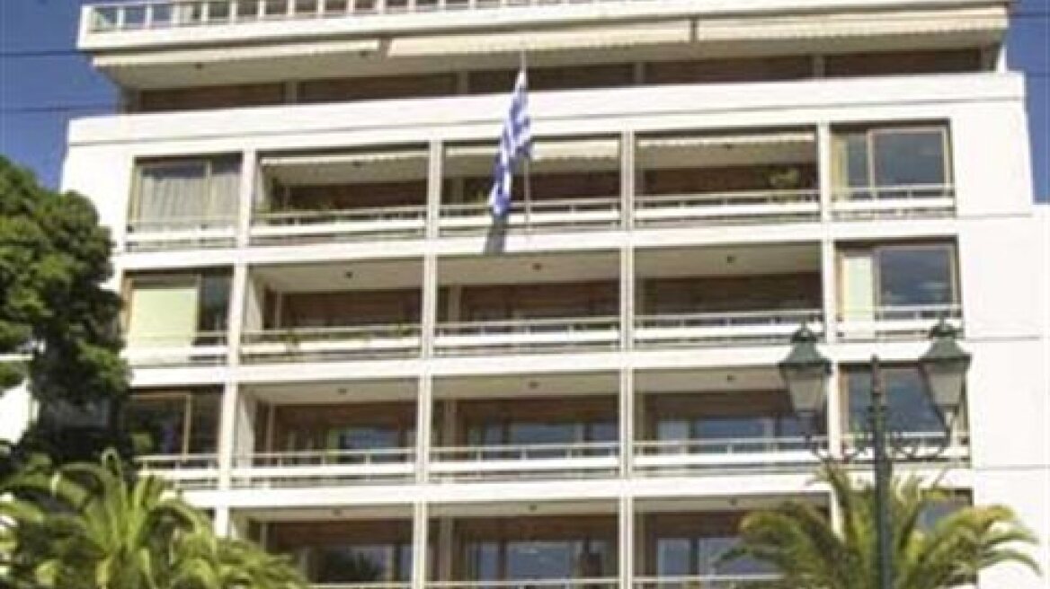 Αντιμισθία ή πλήρεις αποδοχές για τους δημάρχους