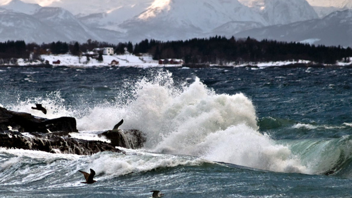 Storms and strong winds