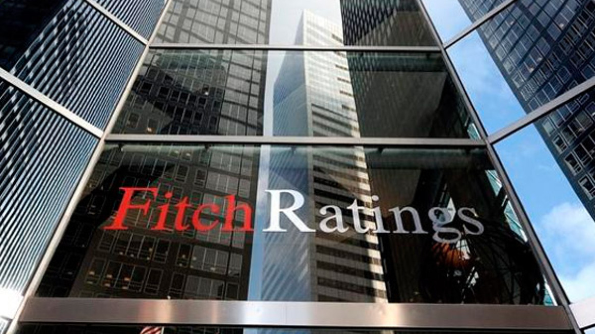 Fitch: Υποβάθμισε την Κύπρο σε "B"