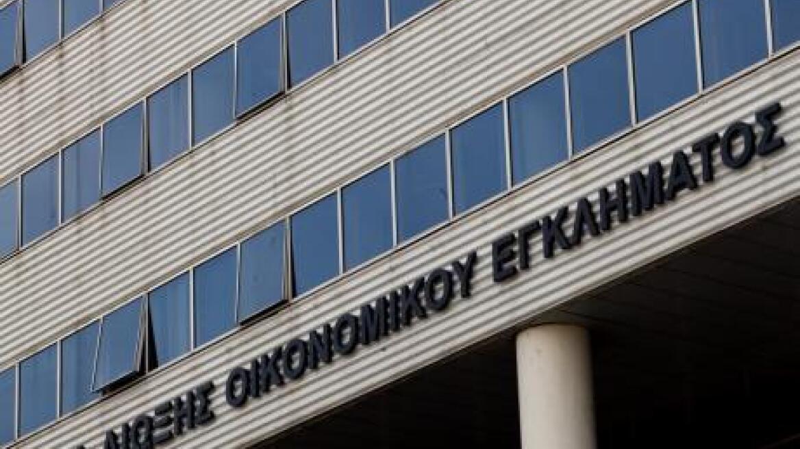 Συλλήψεις υπαλλήλων του ΣΔΟΕ Πατρών για χρηματισμό