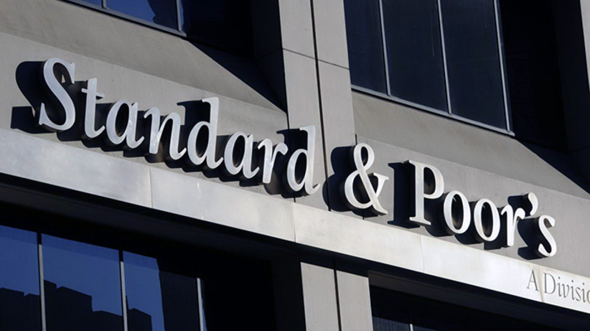 S&P: Διατηρεί το ΑΑΑ για τη Βρετανία