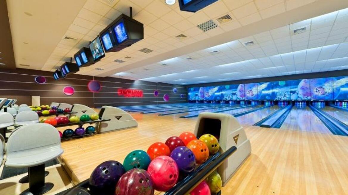 Ανοίγει το ιστορικό κτίριο του bowling στον Προφήτη Ηλία του Πειραιά 