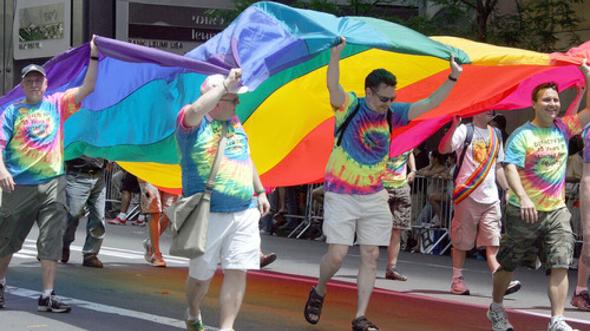 Μικροεπεισόδια στα Τίρανα κατά τo gay parade