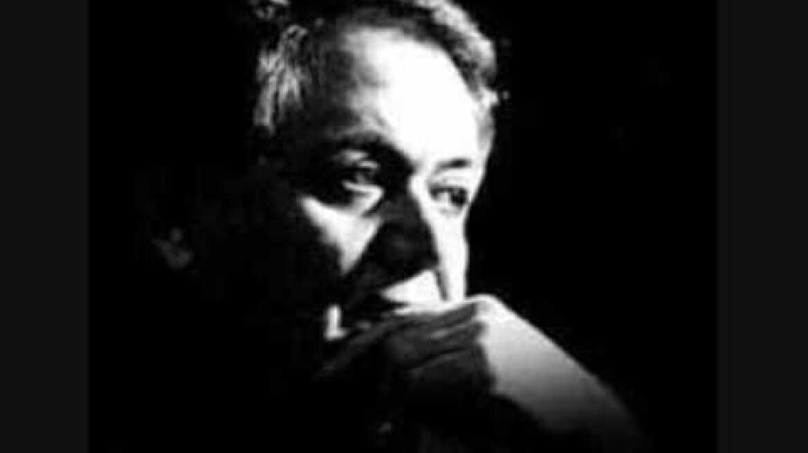 Δασκάλα κατηγορείται για ισλαμική προπαγάνδα μέσω του «Κεμάλ» του Χατζιδάκι
