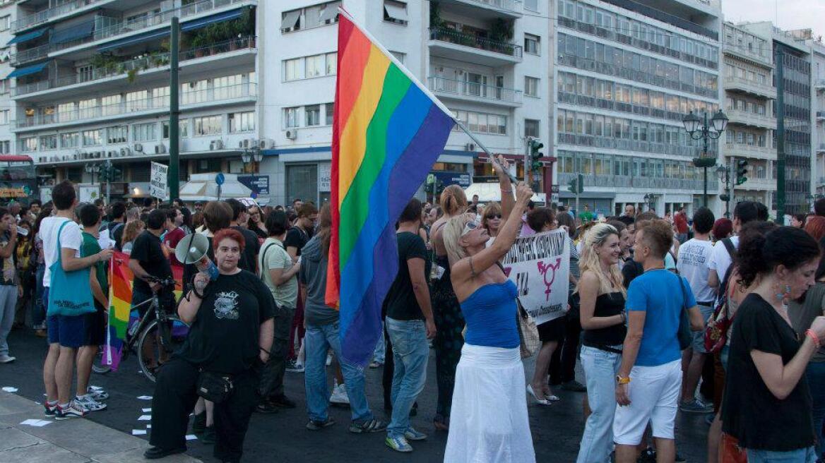 Μπαράζ προσαγωγών ενόψει του Thessaloniki Pride καταγγέλουν οι τράνς