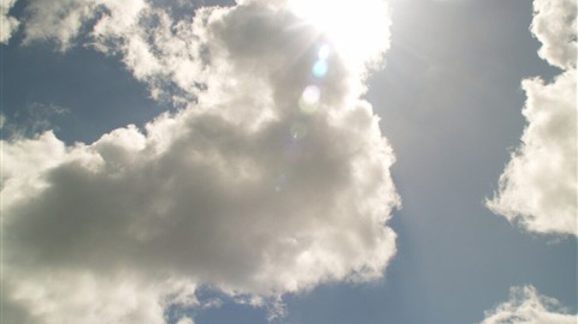 Cloudy and sunny throughout the country