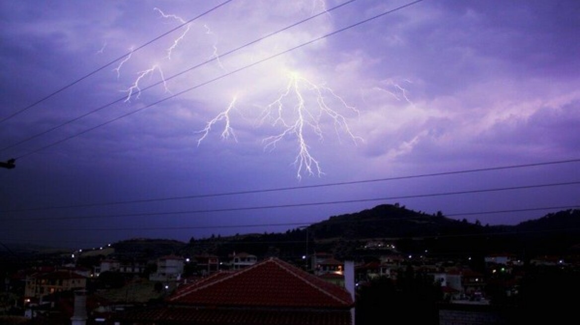 Διακοπή ρεύματος μετά την καταιγίδα στην Ανατολική Θεσσαλονίκη