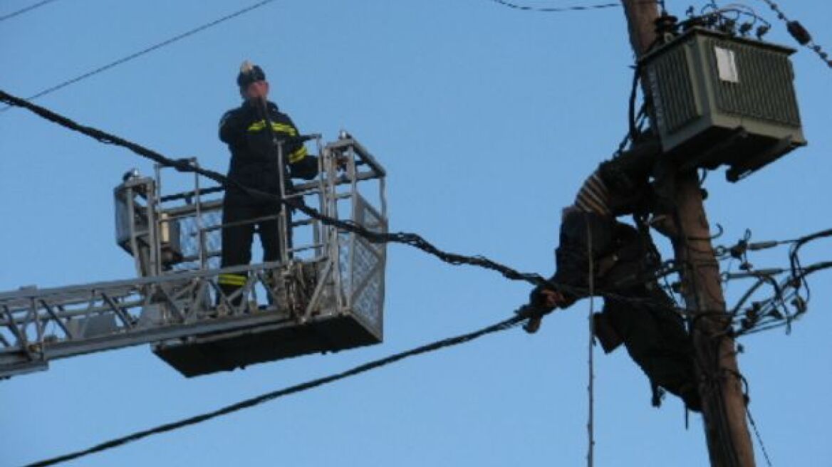 Τριανταπεντάχρονος πυροβόλησε όχημα της ΔΕΗ για να μην του κόψουν το ρεύμα