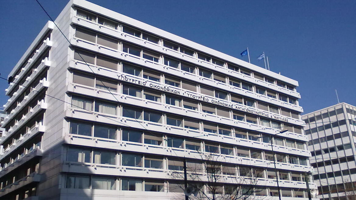 Φοροτεχνικοί: Αυτά είναι τα αρνητικά «ρεκόρ» του υπουργείου Οικονομικών
