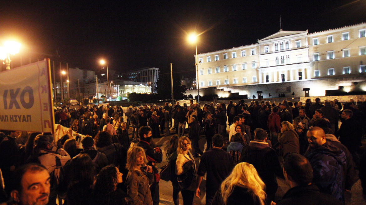 ΑΔΕΔΥ: Ολονυχτία στο Σύνταγμα για το πολυνομοσχέδιο