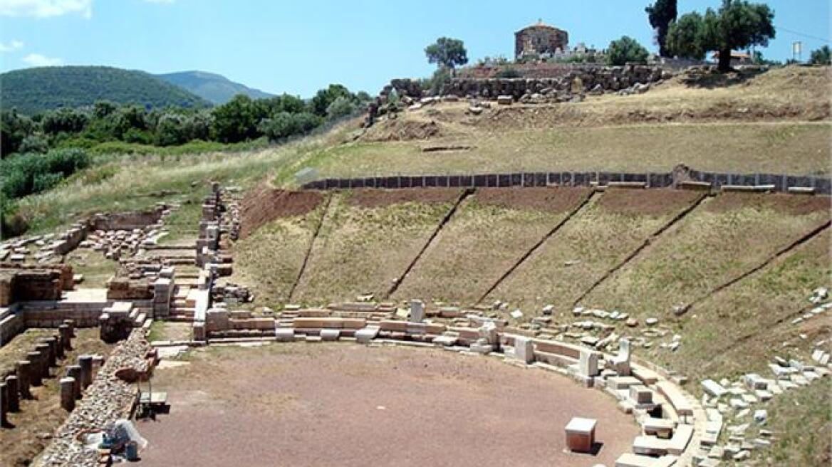 Μετά από 2.300 χρόνια επαναλειτούργησε το αρχαίο θέατρο Μεσσήνης