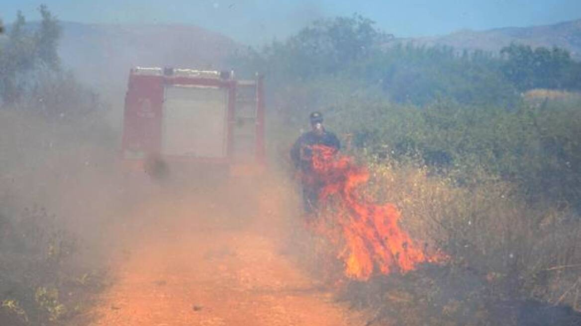 Χανιά: Συνελήφθη επ' αυτοφώρω 70χρονη για απόπειρα εμπρησμού