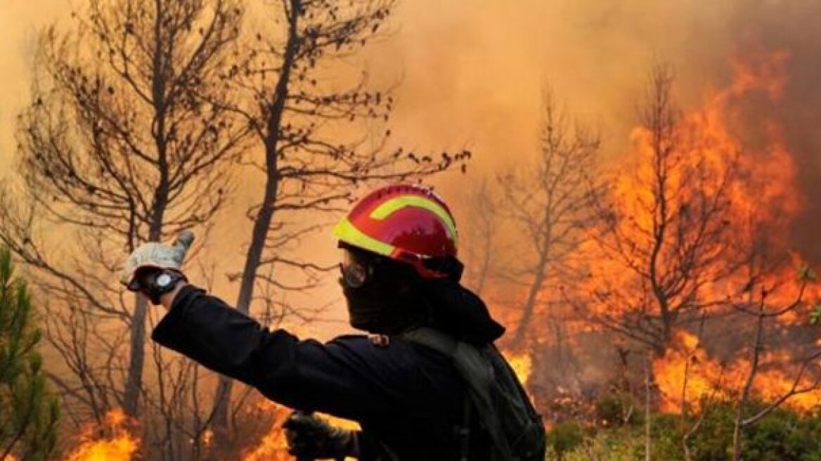 Στο… κόκκινο και σήμερα Αττική και Εύβοια για πυρκαγιές