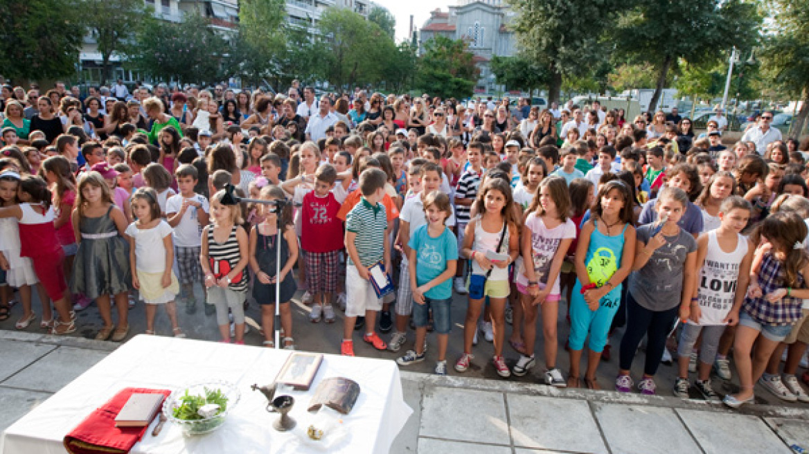 Με κλειστά σχολεία τον Σεπτέμβριο απειλεί η ΟΛΜΕ 