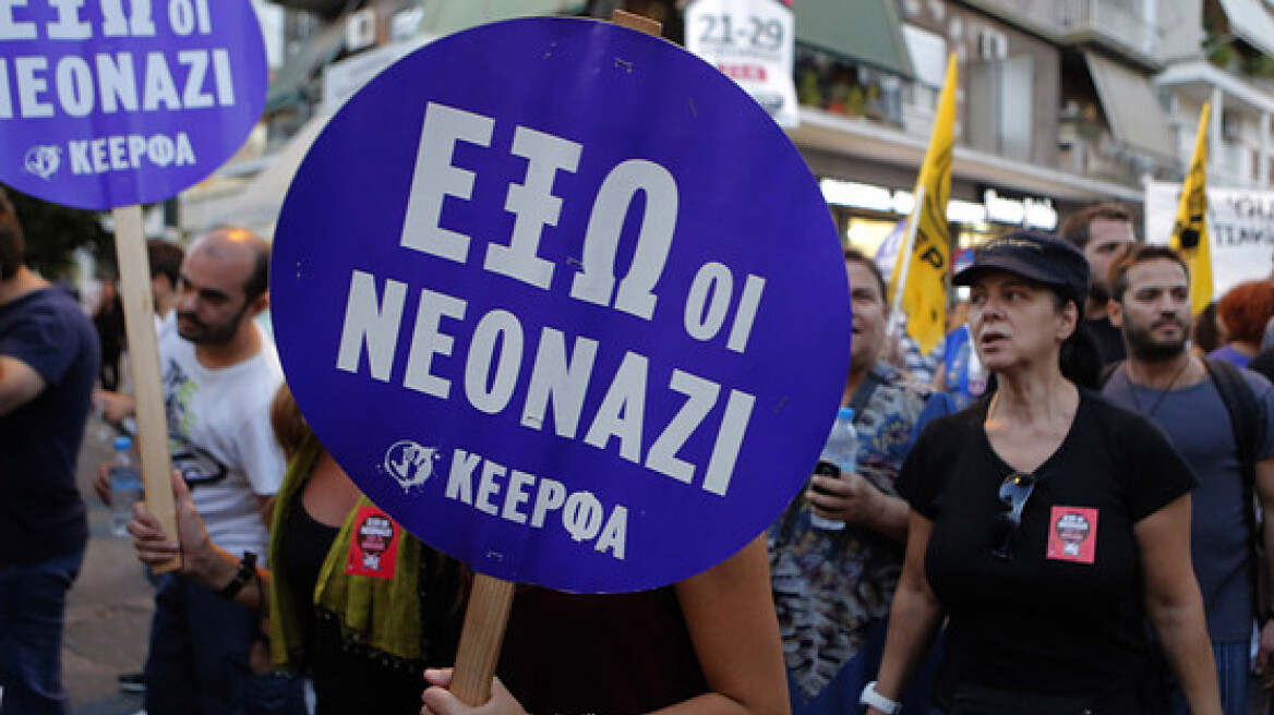 WSJ: «Κρυφή ευλογία» για την ελληνική κυβέρνηση το κύμα πολιτικής βίας