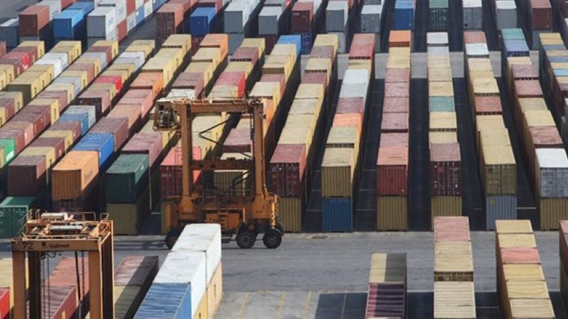 Greek trade deficit decreased by 3.4% in July