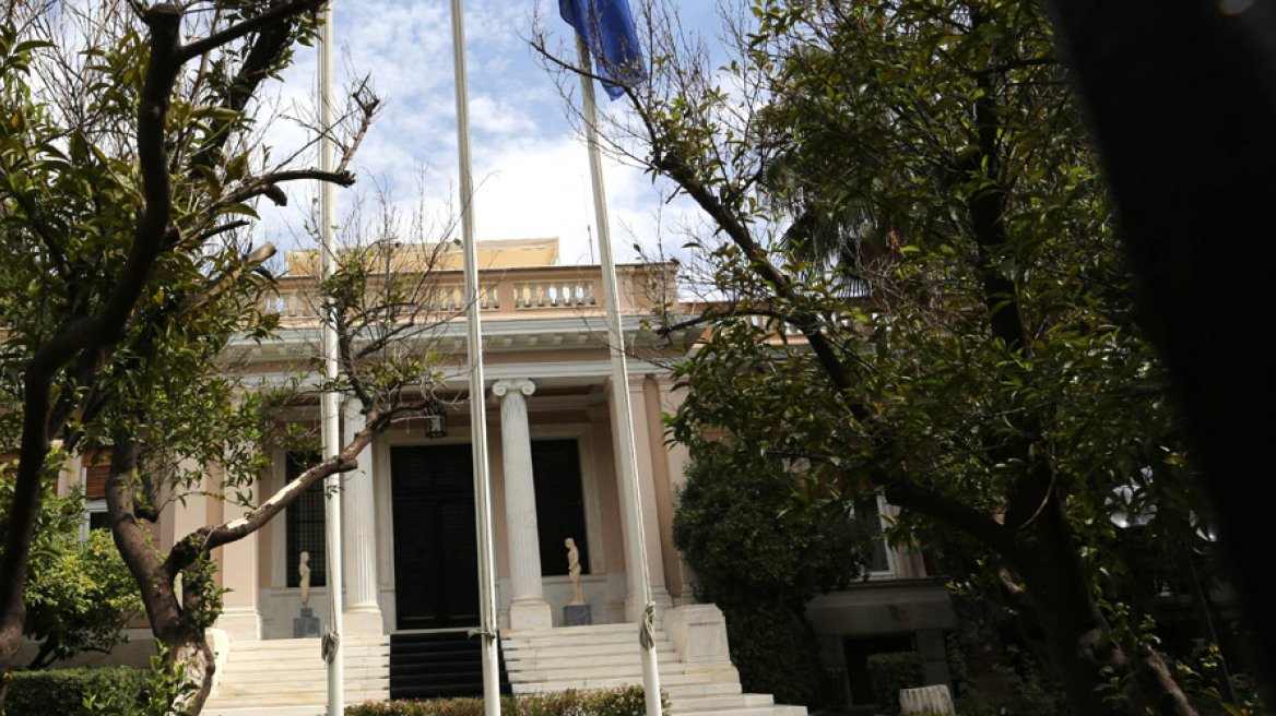 Η εξάρθρωση της Χρυσής Αυγής δεν θα φέρει εκλογές, λένε στην κυβέρνηση