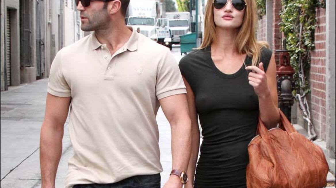 Rosie Huntington -Jason Statham: Ερωτευμένοι και στα social media