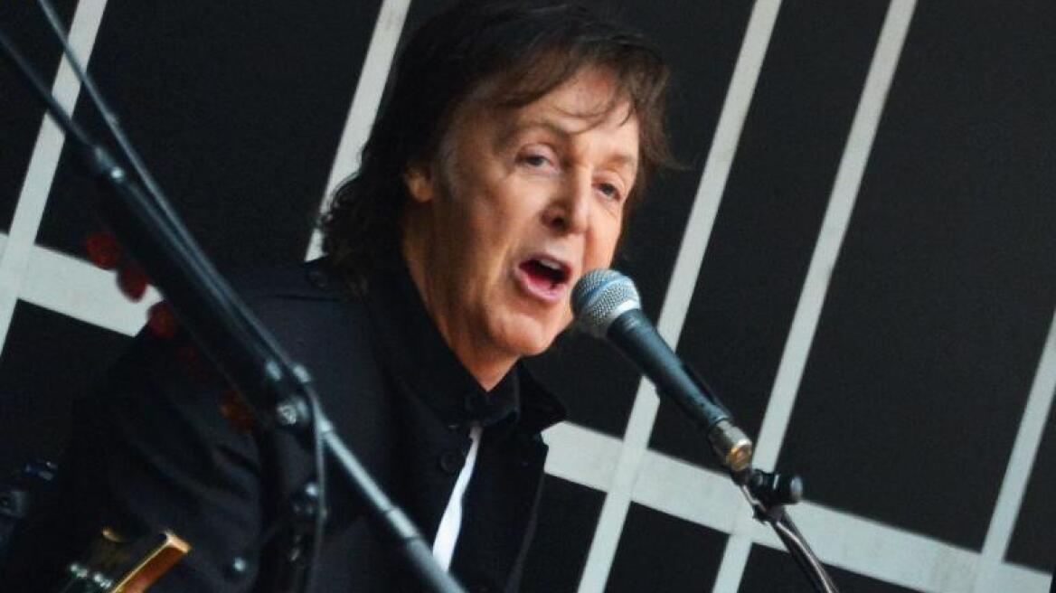 Βίντεο: Η ξαφνική συναυλία του Paul McCartney στην Times Square