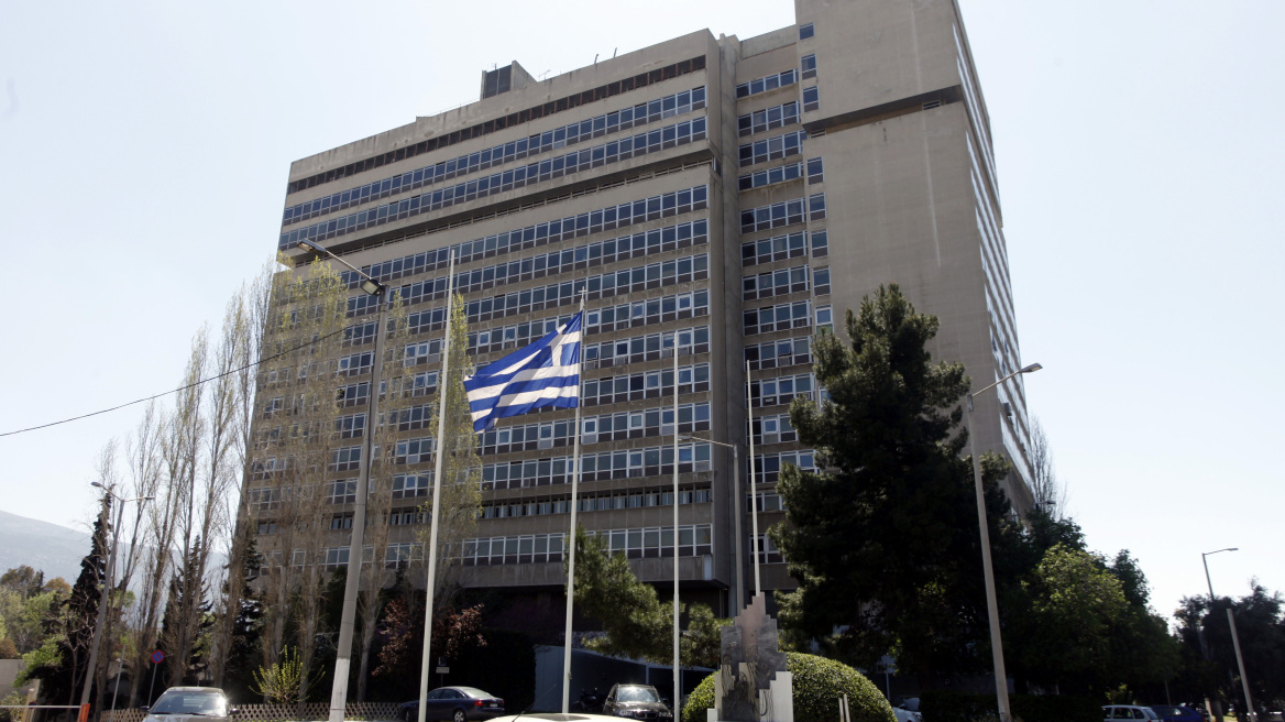 Το υπουργείο Δημόσιας Τάξης σταματά να απαντά σε ερωτήσεις της Χρυσής Αυγής