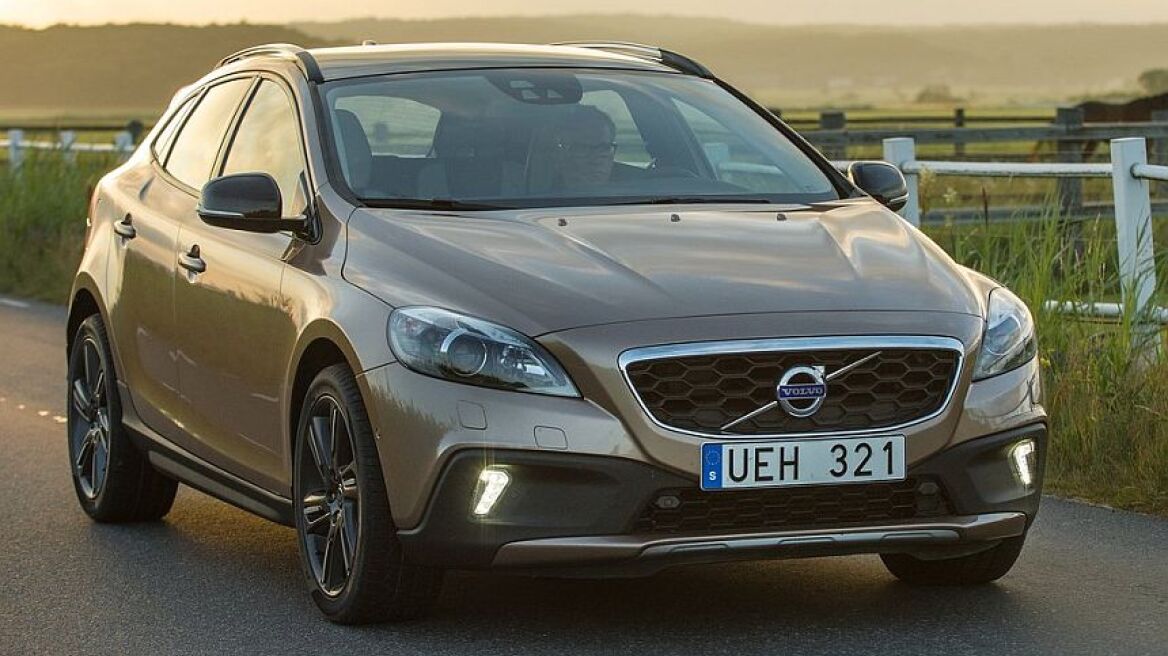 Δοκιμάζουμε το Volvo V40 CC D3