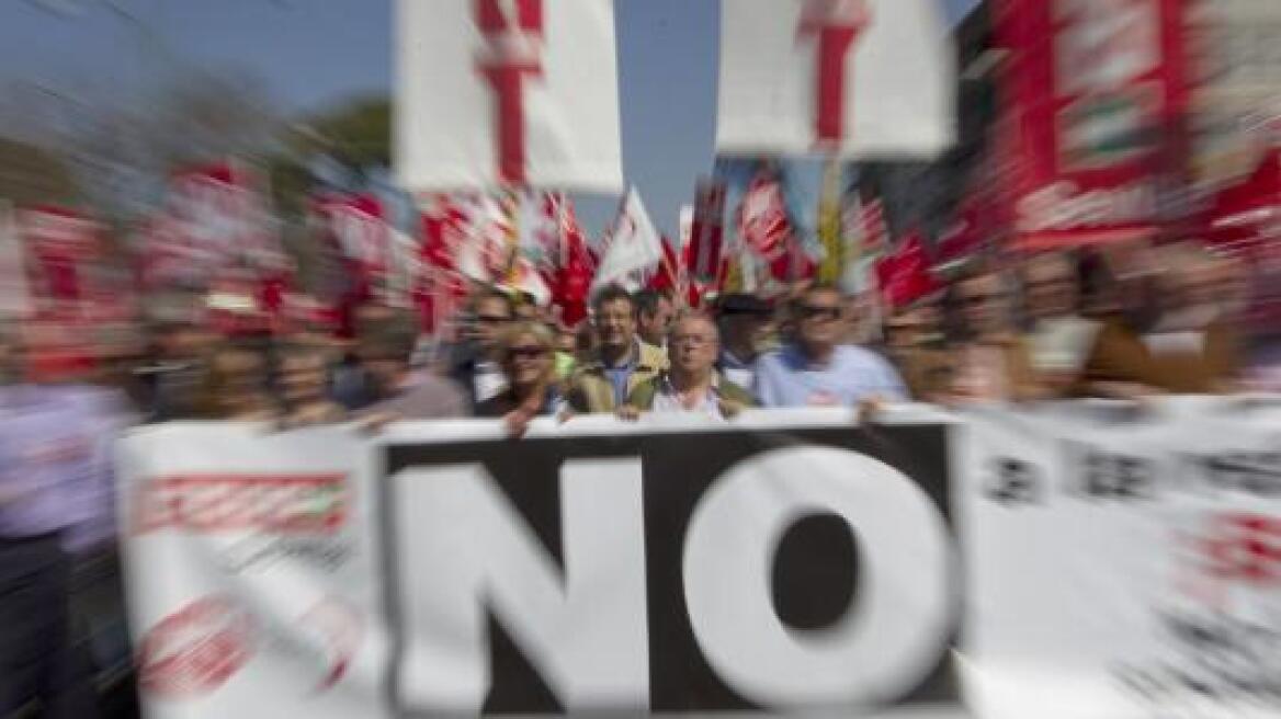 Στους δρόμους οι Ισπανοί κατά της αμφιλεγόμενης μεταρρύθμισης του εκπαιδευτικού συστήματος