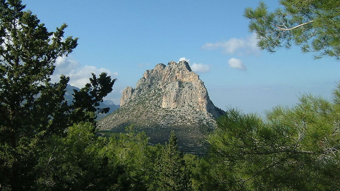 Κόβουν τα... δάχτυλα του Πενταδάκτυλου