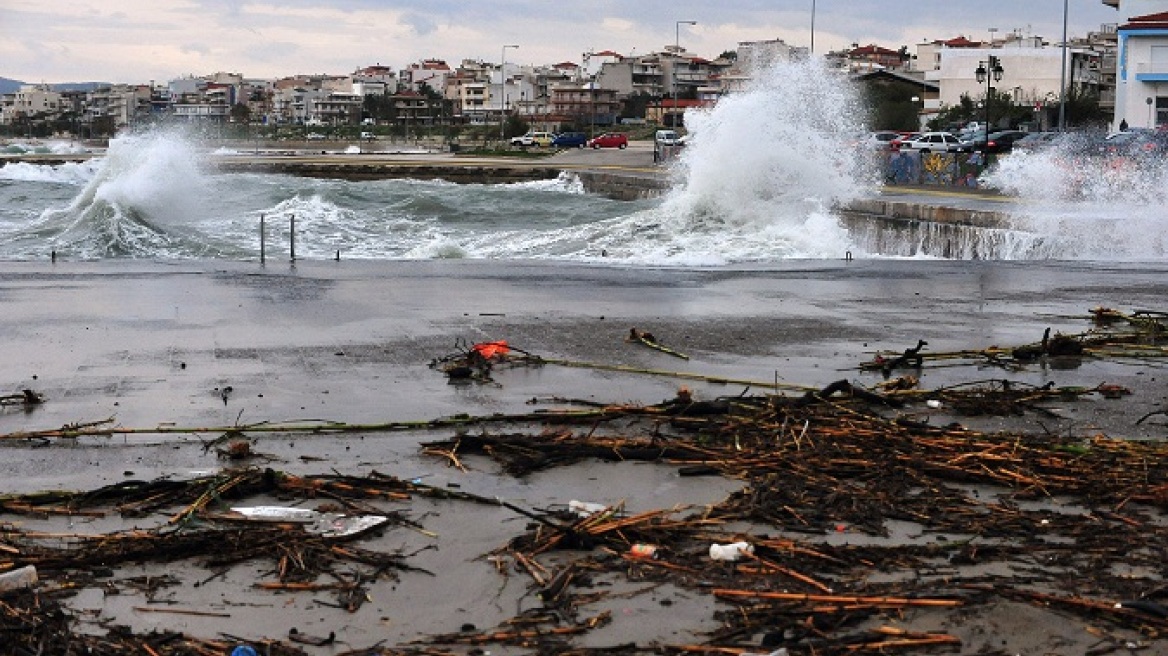 Δείτε φωτογραφίες από την κακοκαιρία σε όλη τη χώρα