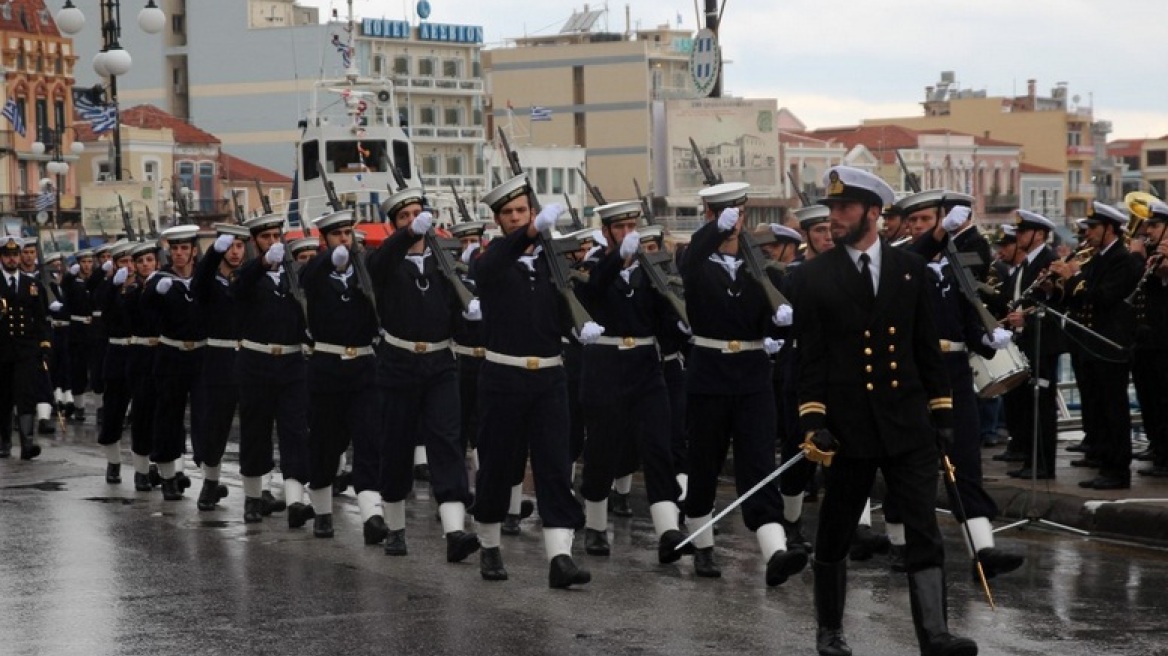 Εορταστικές εκδηλώσεις σήμερα στον Πειραιά για τον Άγιο Νικόλαο