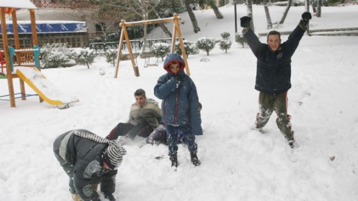 «Σχολικές διακοπές» τεσσάρων ημερών προτείνουν οι ξενοδόχοι