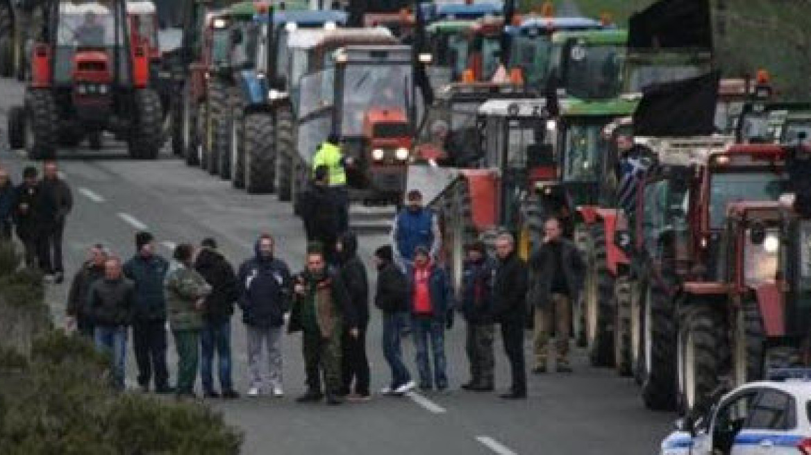 Ηγουμενίτσα: Μια «ανάσα» από το λιμάνι οι αγρότες