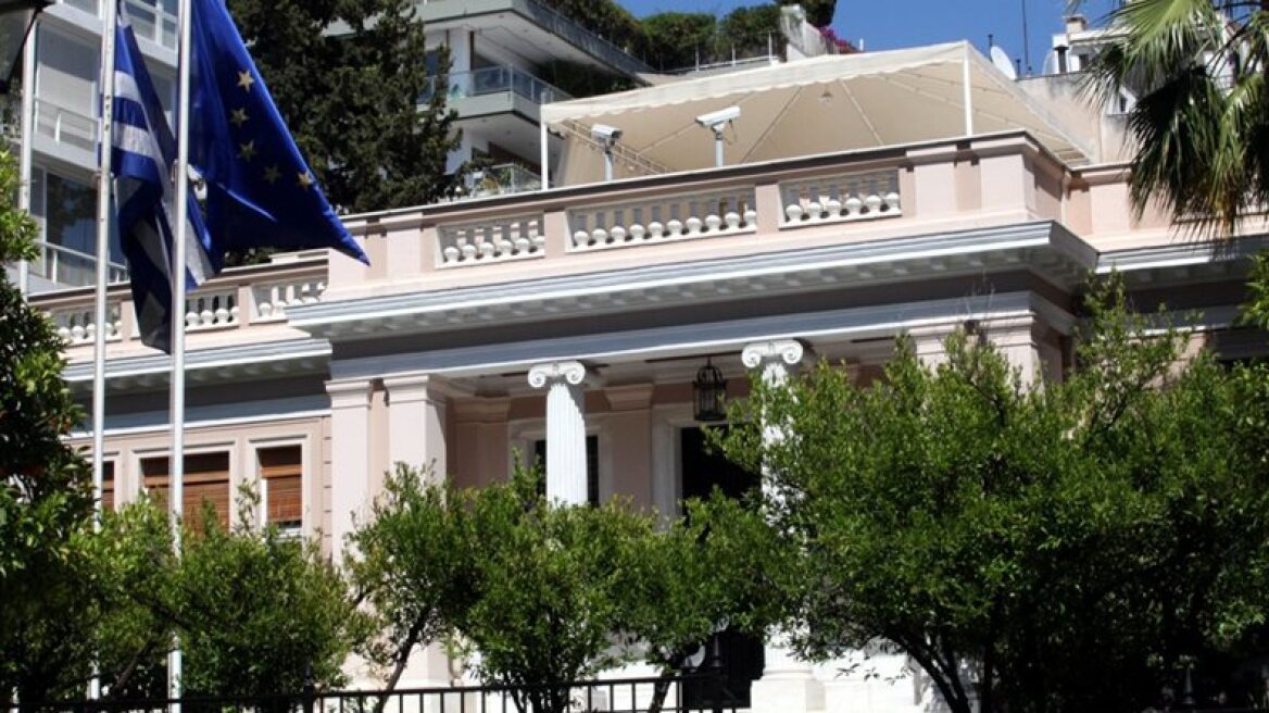 Maximos Mansion: Troika negotiations are the key for developments