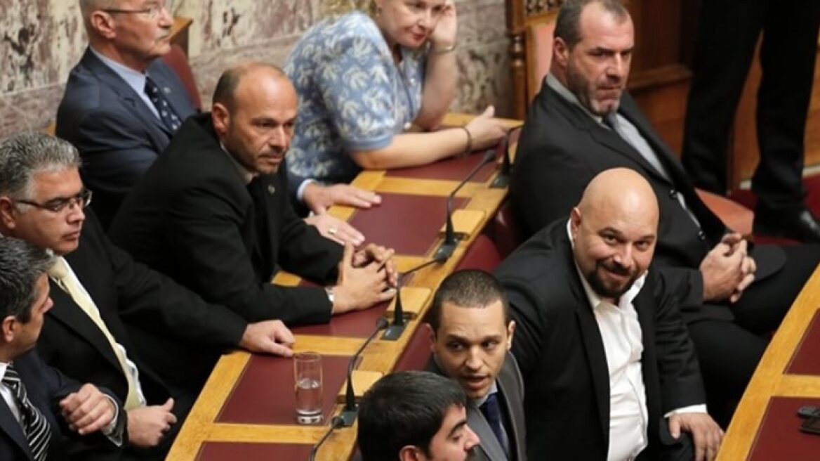 Golden Dawn: Waiver of immunity for Kasidiaris, Zaroulia, Arvanitis and Kouzilos