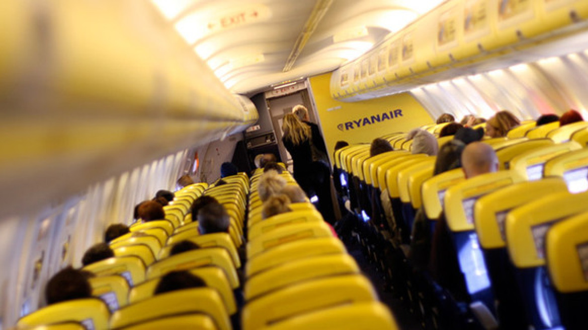 Η Ryanair πουλά 100.000 εισιτήρια αντί 9,99 ευρώ για έξι προορισμούς   