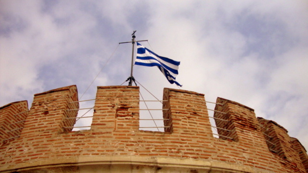 Θεσσαλονίκη: Συγκέντρωση εκπαιδευτικών ανήμερα της Εθνικής επετείου