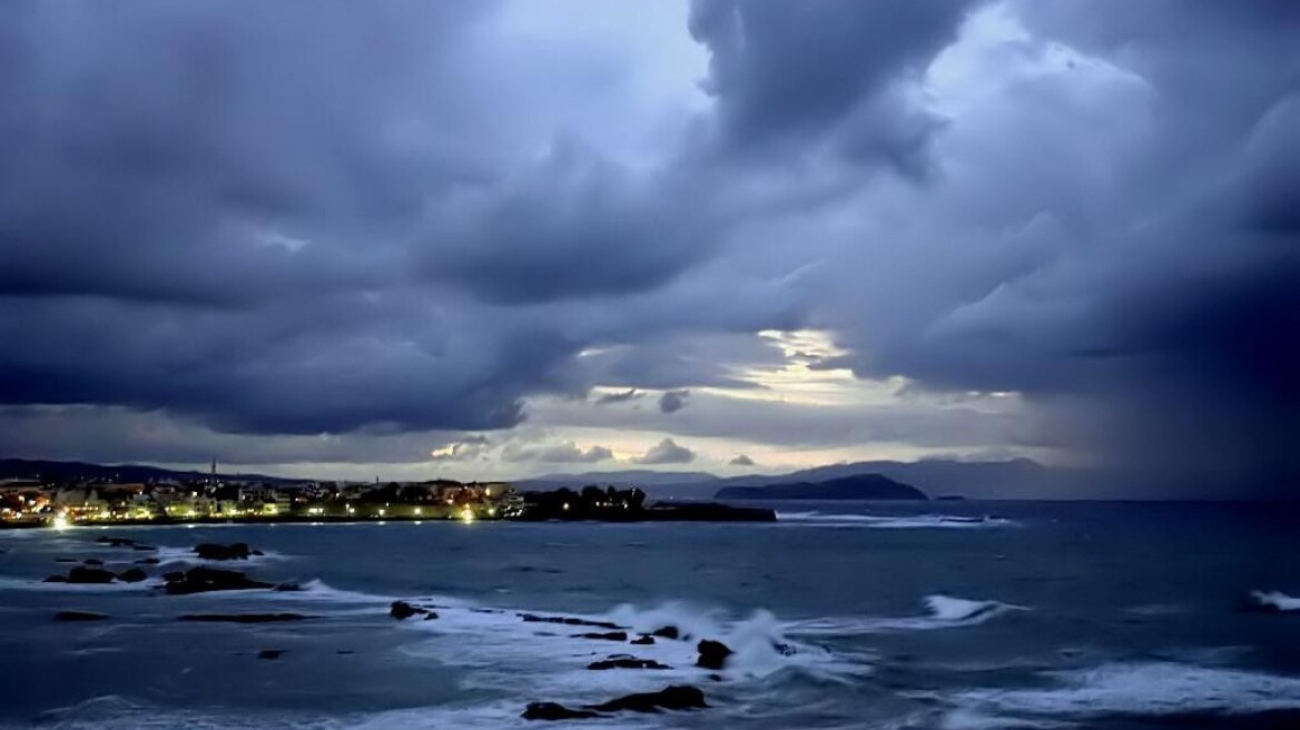 Συννεφιασμένη... Κυριακή: Δείτε την αναλυτική πρόγνωση του καιρού 