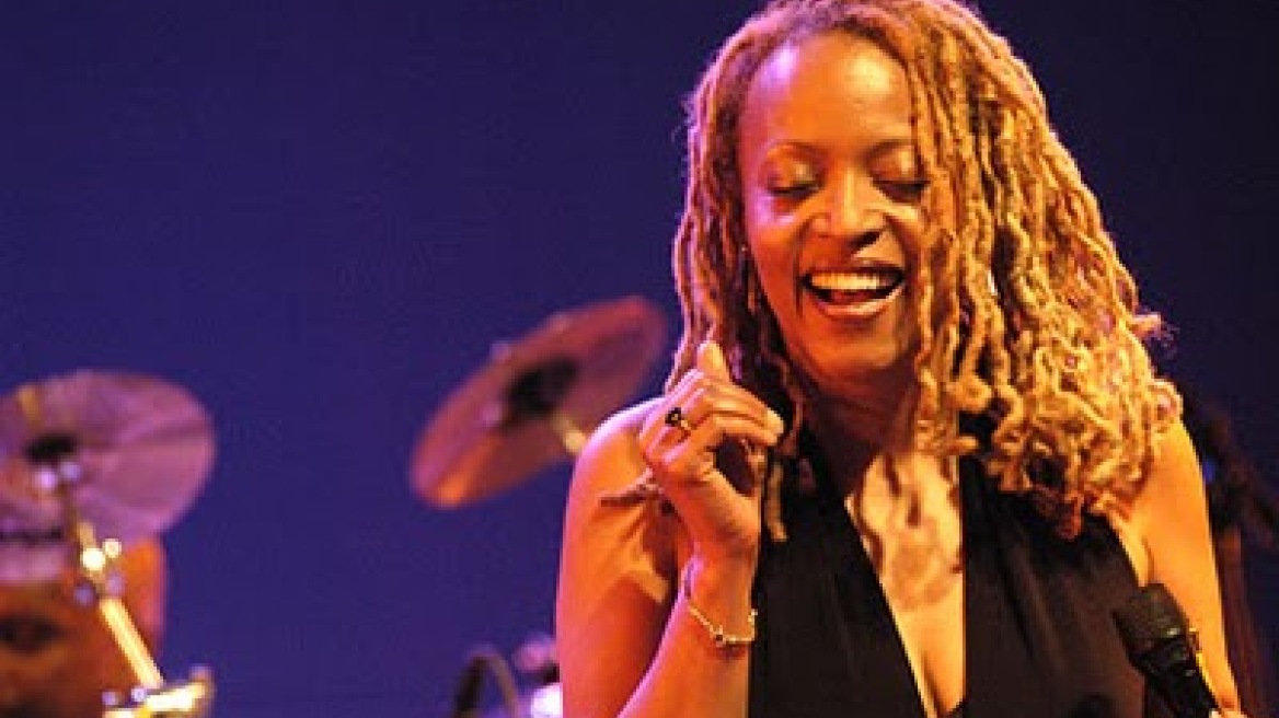 Η Cassandra Wilson τον Απρίλιο στην Αθήνα