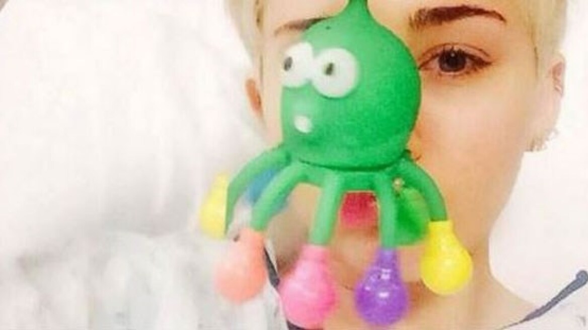 Miley Cyrus: Στο νοσοκομείο εξαιτίας αλλεργικού σοκ (φωτογραφία) 