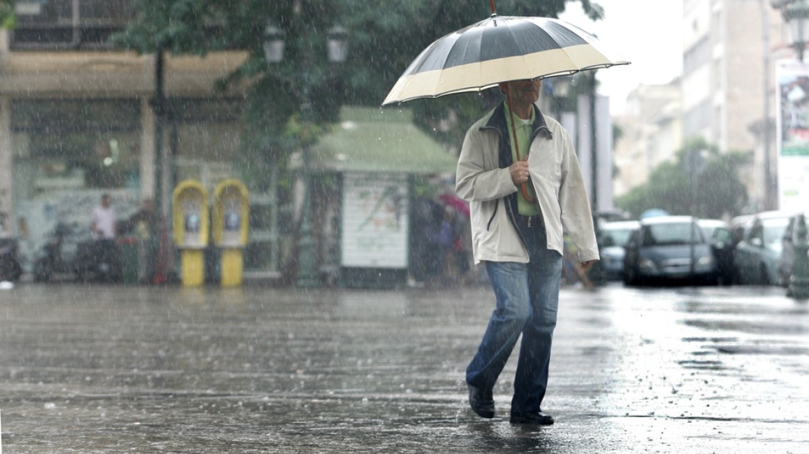 Έρχονται καταιγίδες και μικρή πτώση της θερμοκρασίας 